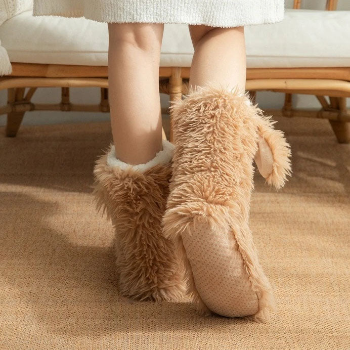 Chaussettes antidérapantes douillettes au motif chiot tout doux
