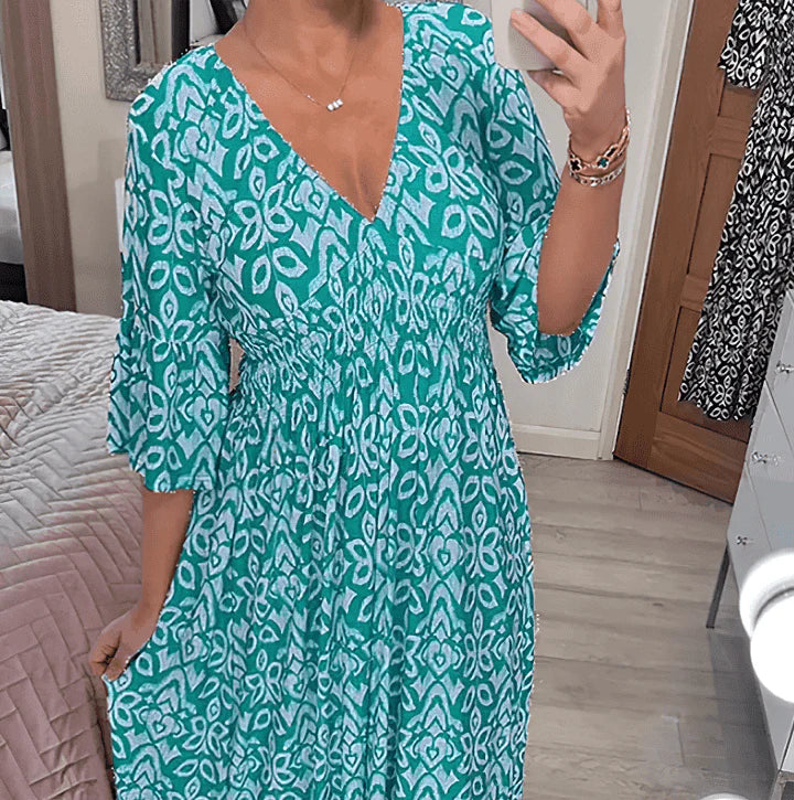 Robe fleurie à col en V