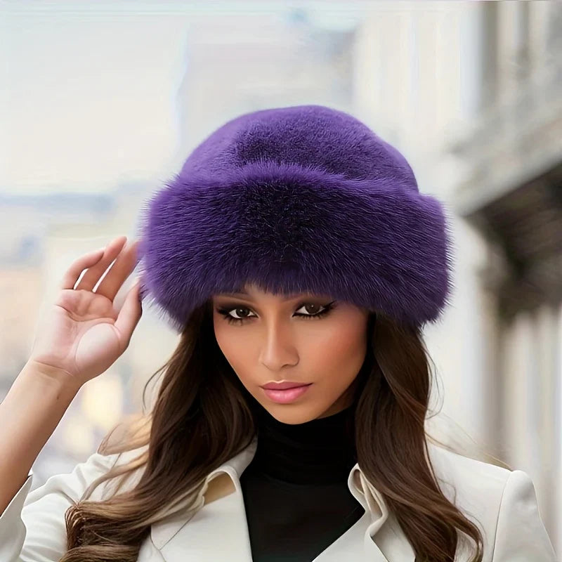 Chapeau d'hiver élégant en fausse fourrure pour femme